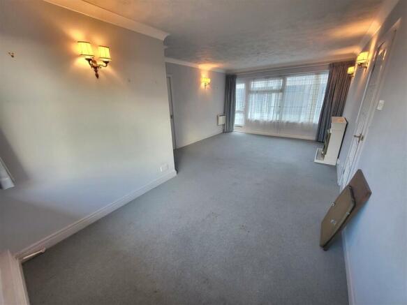 Living/Dining Room