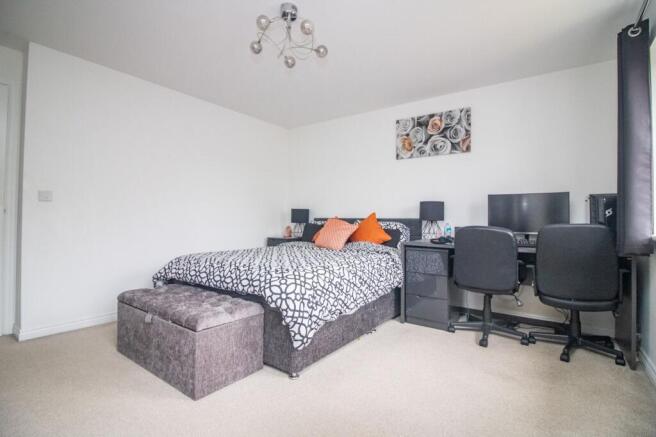 BEDROOM 2