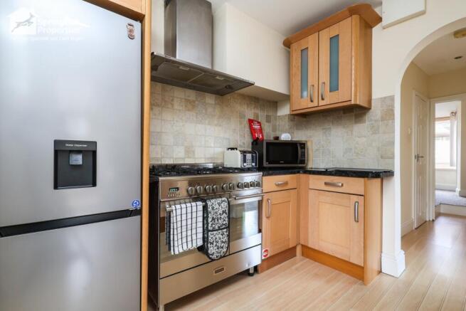 2 bed Apartment for sale Image 6