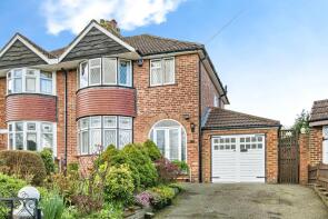 26, St Michaels Grove, Dudley DY2 7SE