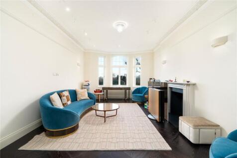 North Gate, Prince Albert Road, St John's Wood, London, NW8