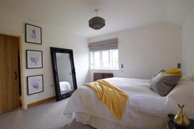 Master bedroom.jpg