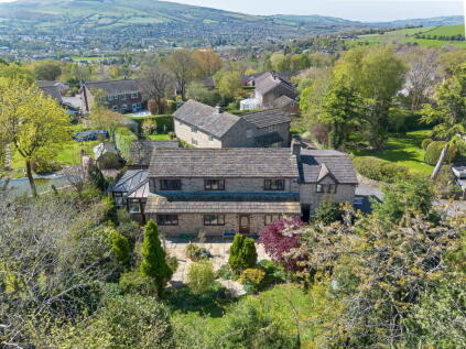 The Heath, Glossop, Derbyshire, SK13 7QF