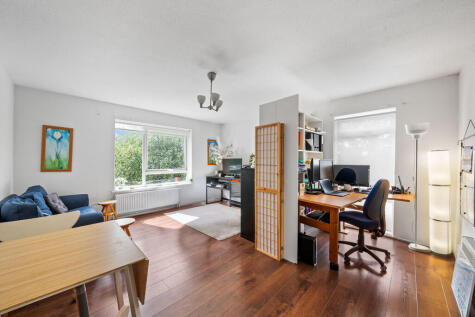 Beddington Gardens, Wallington