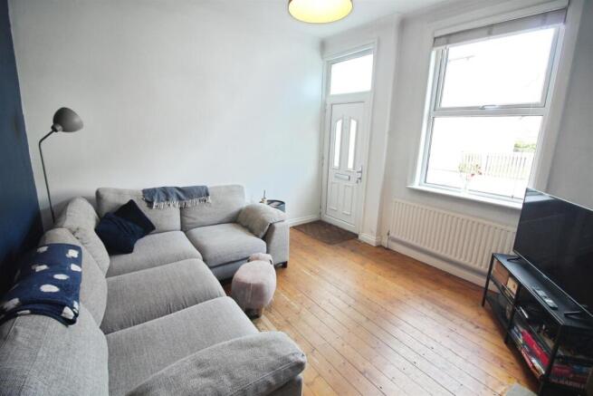 2 bed Terraced for sale Image 7