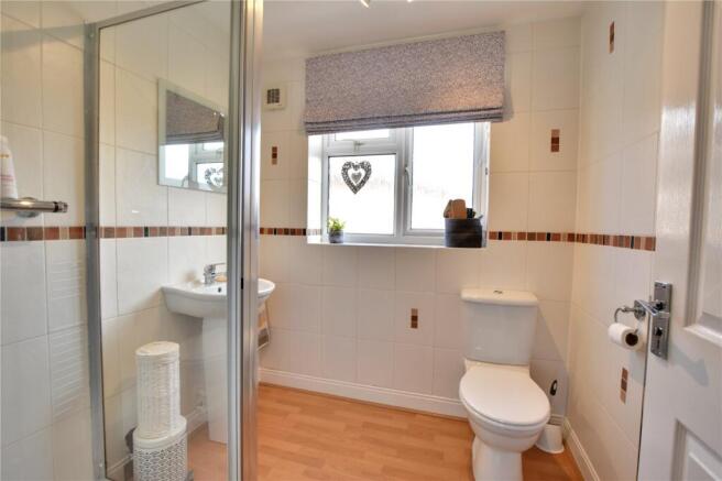 4 bed Semi-Detached for sale Image 8