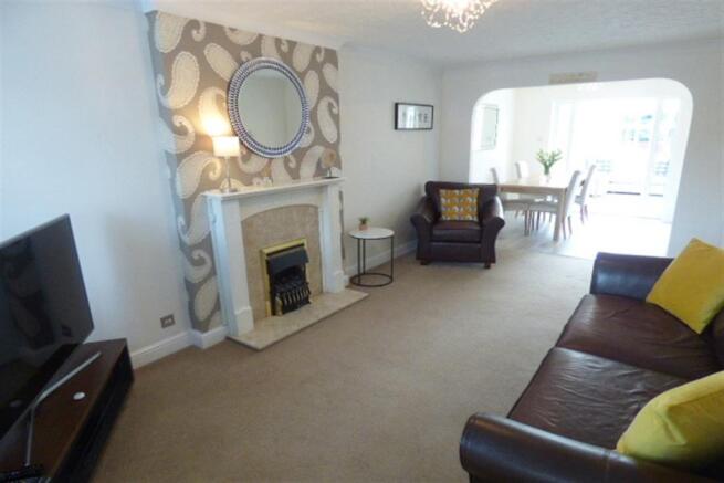 Lounge b
