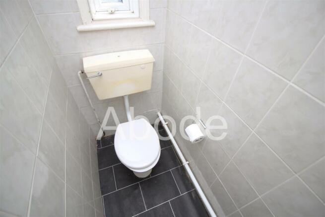 6 bed House to rent Image 9