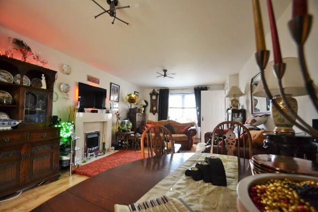 Lounge 1