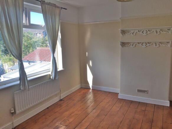 BEDROOM 2 