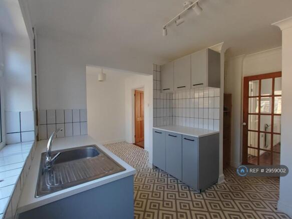 Kitchen/ Dining