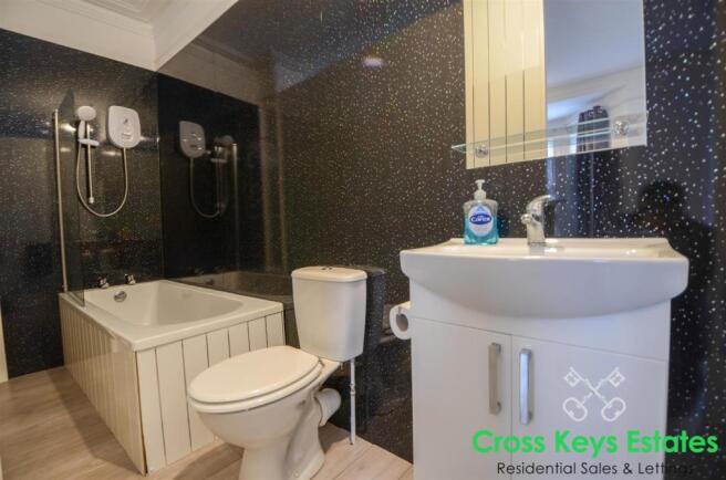 En-suite Bathroom