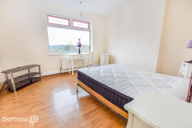 3 bed Semi-Detached for sale Image 5
