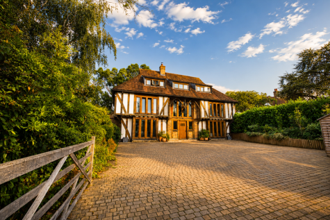 Traps Hill, Loughton, IG10