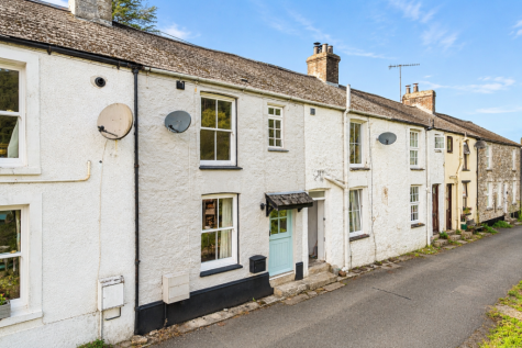 Crockers Row, Gunnislake, PL18
