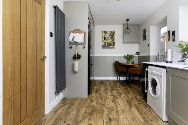2 bed Semi-Detached for sale Image 4