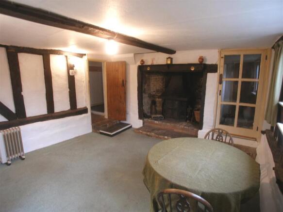 Lounge/1st Reception Room