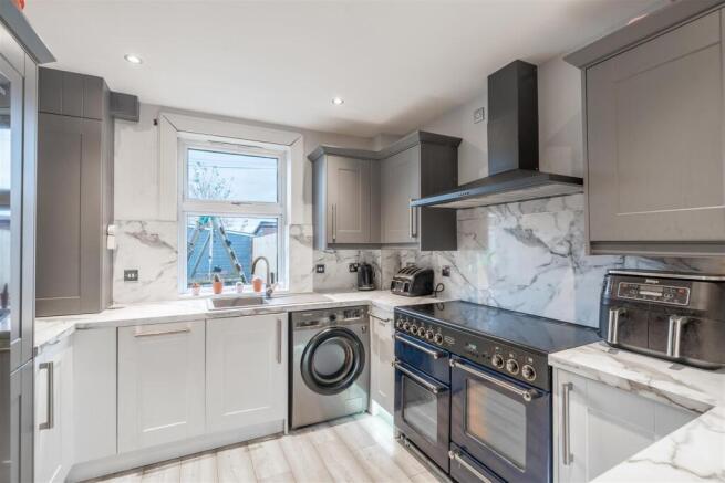 kitchen.v2.jpg