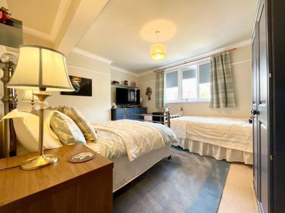 4 bed Terraced for sale Image 11