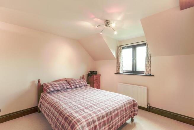 Bedroom 1 (Double)
