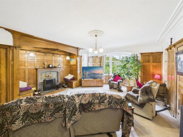 Lounge: