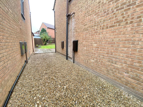 Gravelled drive