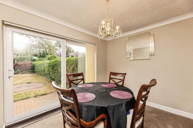 3 bed Semi-Detached for sale Image 8