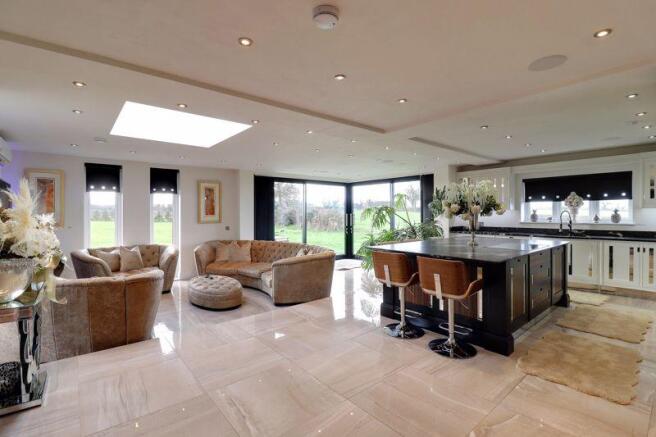 Open Plan Family Dining Kitchen