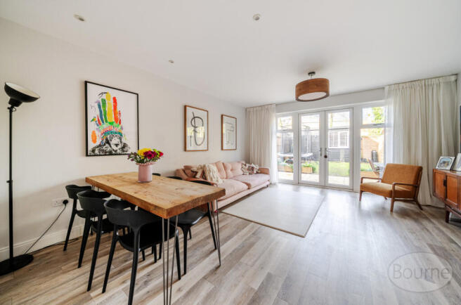 2fb4a7a4-0fcb-48b...