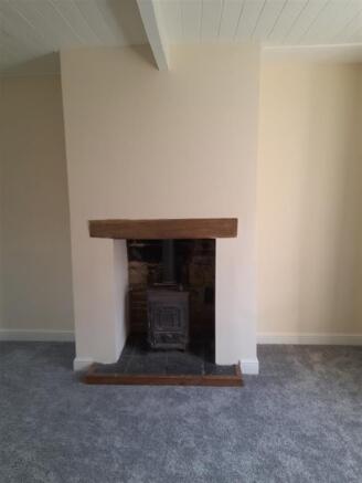 2 bed Terraced to rent Image 7
