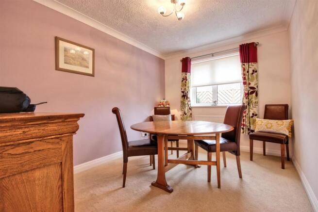Bedroom 3/Dining Room