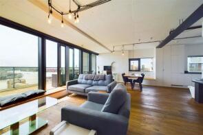 Flat 292, 8 Proton Tower, Blackwall Way, London E14 9GP