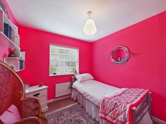 4 bed Detached for sale Image 8