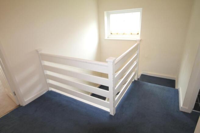 STAIRS/LANDING