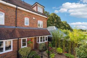 9, East Arms Place, Hurley, Maidenhead SL6 5LE