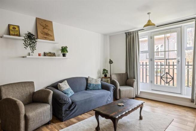 10 Woodcote House-10.jpg