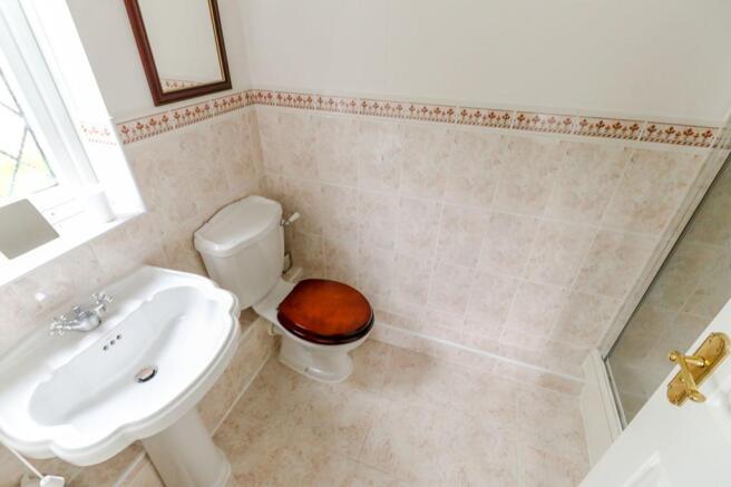 EN SUITE