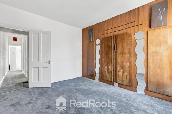 3 bed Terraced for sale Image 11