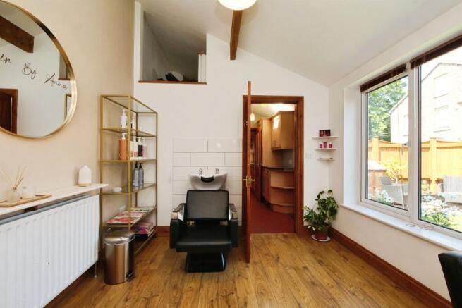 6 bed End of Terrace for sale Image 8
