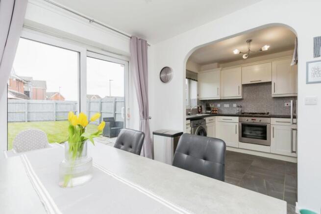 Dining/Kitchen