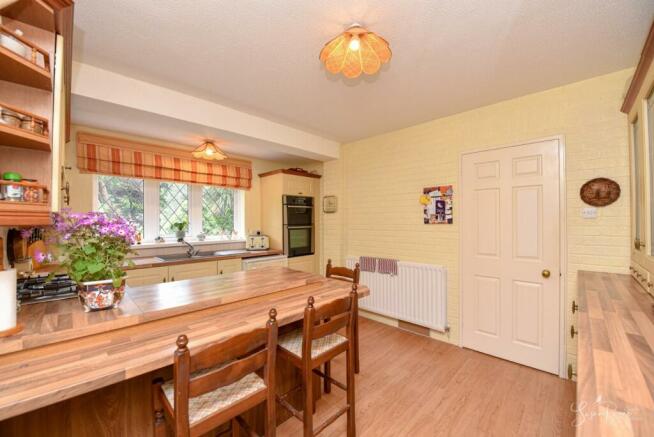 Kitchen-Breakfast Room