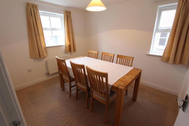 DINING ROOM TO FRONT