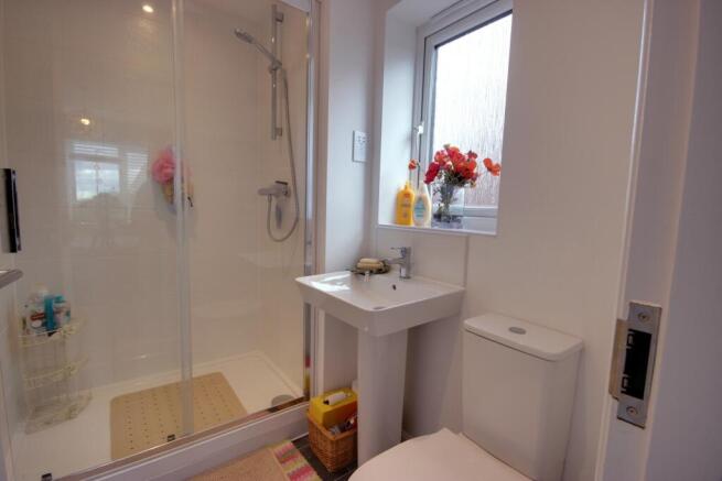 3 bed Semi-Detached for sale Image 12
