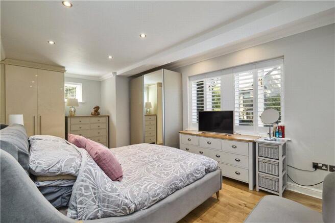 2 bed Apartment for sale Image 8