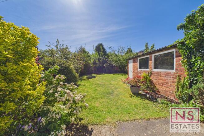 3 bed Semi-Detached for sale Image 4