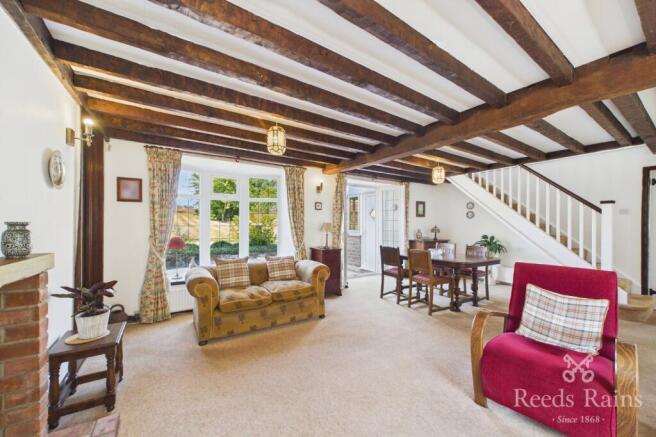4 bed Link Detached House for sale Image 10