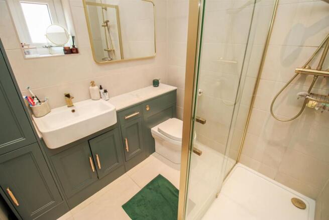2 bed Semi-Detached Bungalow for sale Image 8