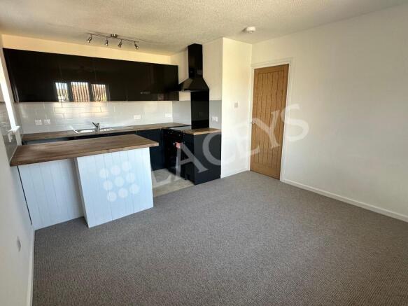 Living Area - view 2