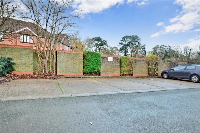 Driveway/Parking