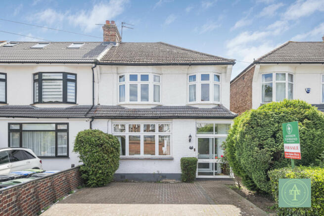Three Bedroom End Terrace House
